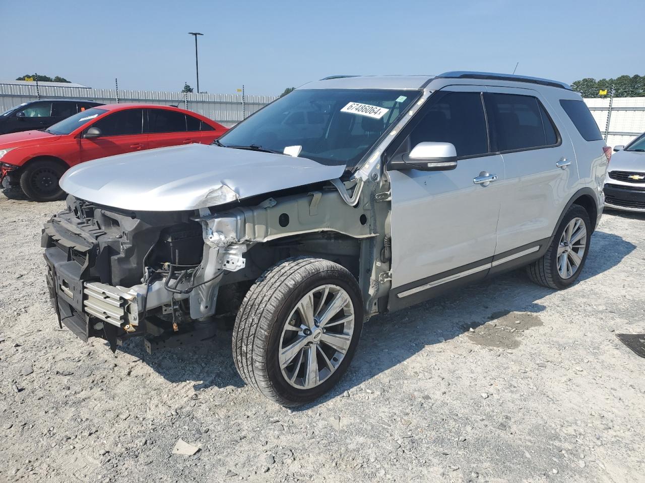  Salvage Ford Explorer