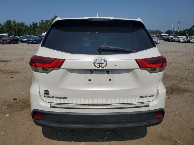 VIN 5TDJZRFH8KS577872 2019 Toyota Highlander, SE no.6