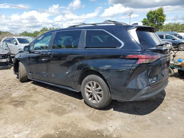 VIN 5TDJSKFC8MS023900 2021 Toyota Sienna, Xle no.2