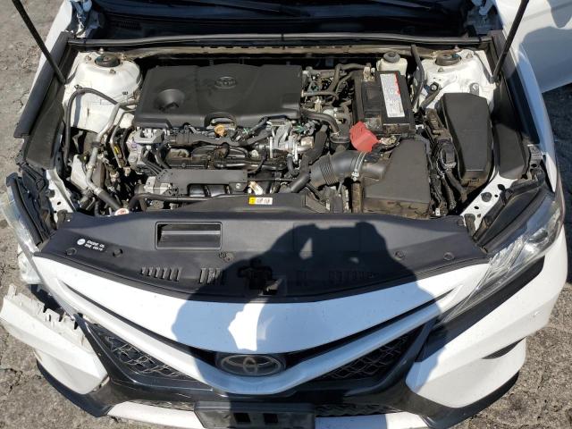 VIN 4T1B61HK2JU127941 2018 Toyota Camry, Xse no.11