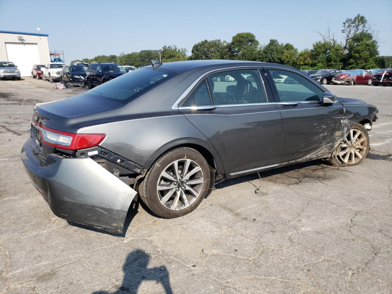 Lot #2940781420 2020 LINCOLN CONTINENTA