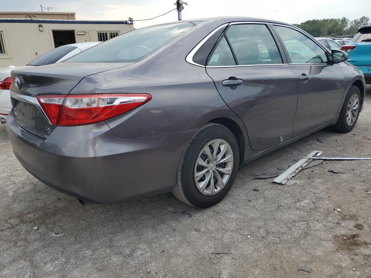 Lot #2827742133 2017 TOYOTA CAMRY LE