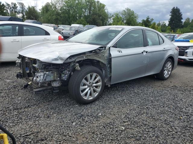 VIN 4T1B11HK5JU510528 2018 Toyota Camry, L no.1