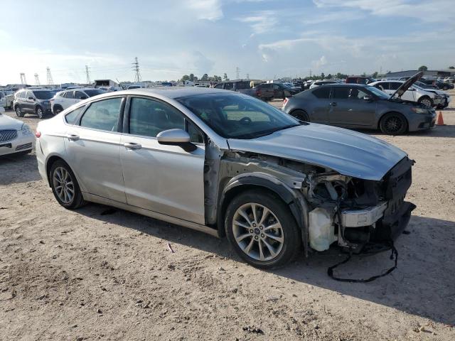 VIN 3FA6P0LUXHR182800 2017 Ford Fusion, Se Hybrid no.4