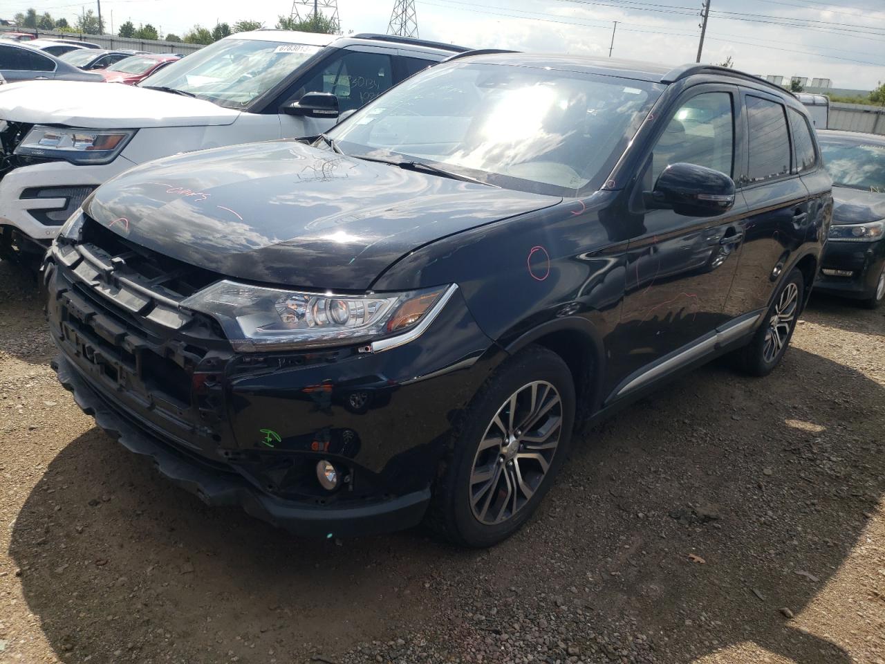 Mitsubishi Outlander 2016 MEDIUM