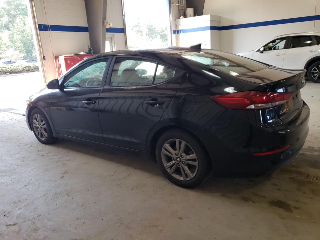 Lot #2909575331 2018 HYUNDAI ELANTRA SE