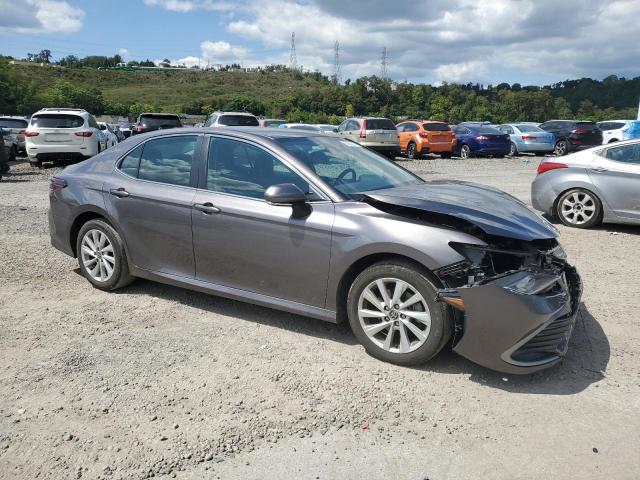 VIN 4T1C11BK2NU052336 2022 Toyota Camry, LE no.4