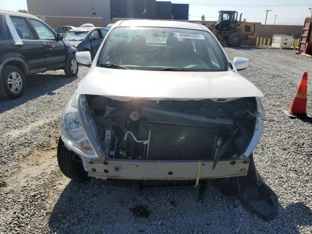 VIN 3N1CN7AP8HL896746 2017 Nissan Versa, S no.5