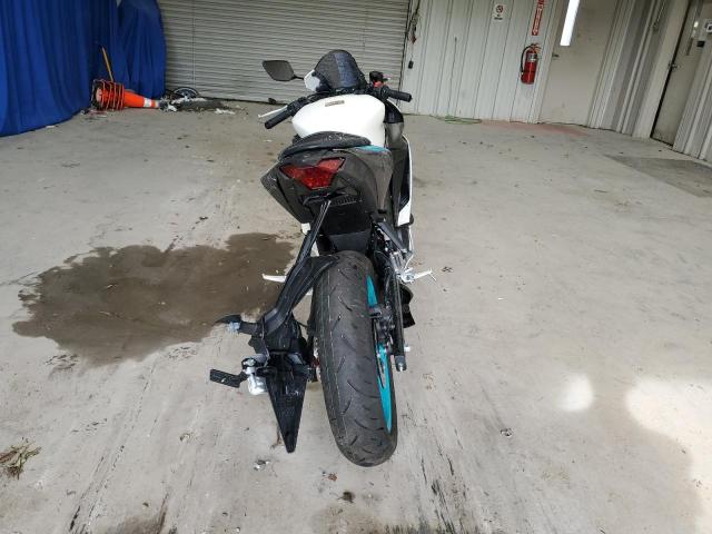 2024 YAMAHA YZFR3 A MH3RH18Y9RK016572