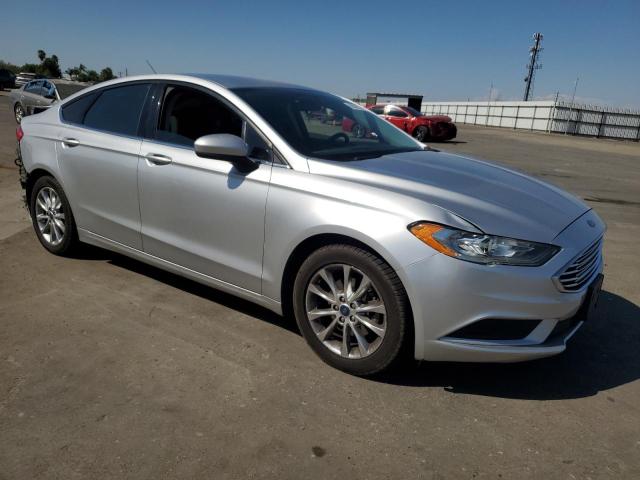 VIN 3FA6P0HD4HR277331 2017 Ford Fusion, SE no.4