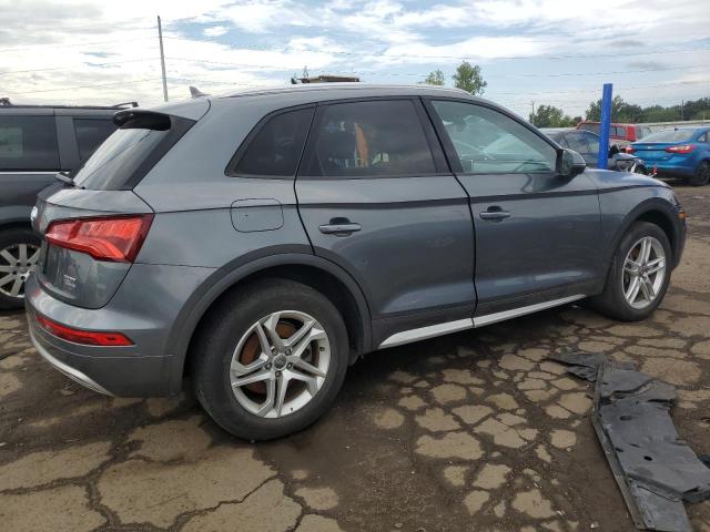 VIN WA1ANAFY1J2222944 2018 Audi Q5, Premium no.3