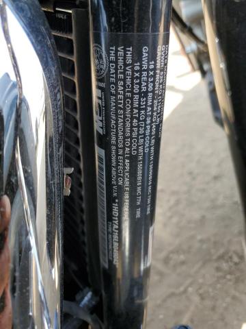 2020 HARLEY-DAVIDSON FLHC 1HD1YAJ16LB049043