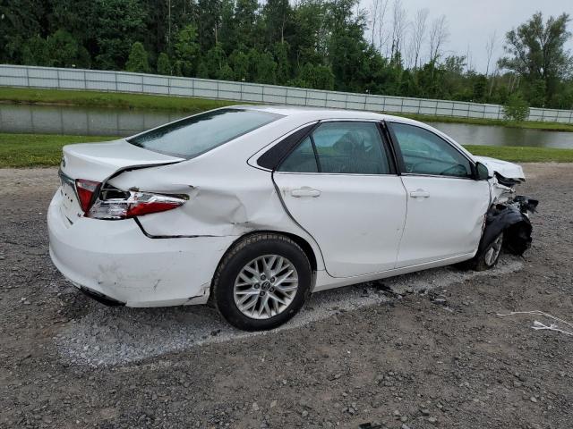 VIN 4T1BF1FK2GU247007 2016 Toyota Camry, LE no.3