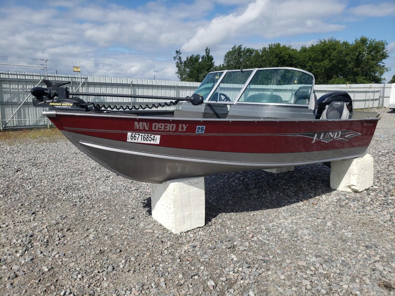 Lot #2876750415 2015 LUND BOAT