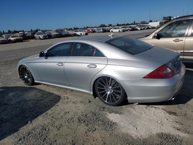 MERCEDES-BENZ CLS 550 2008 silver  gas WDDDJ72X98A117704 photo #3