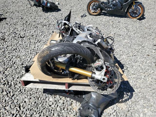 2020 APRILIA RSV4 ZD4KEU004LS001912