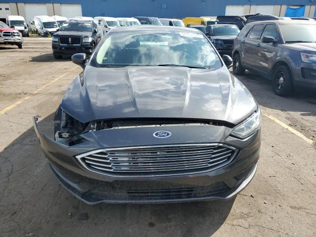 VIN 3FA6P0H7XHR405176 2017 Ford Fusion, SE no.5