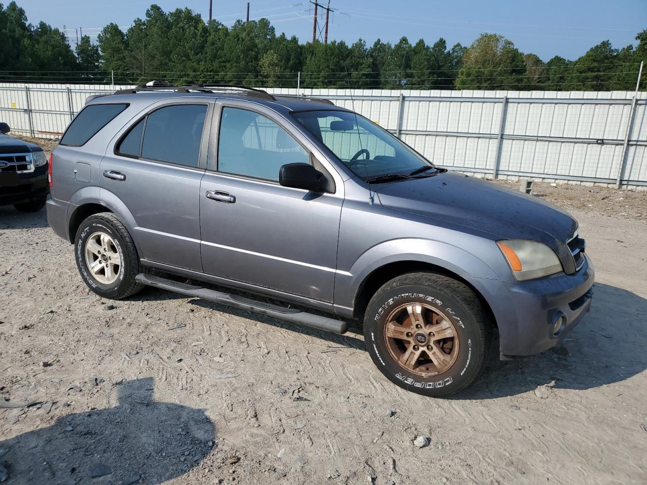 Lot #2893057782 2005 KIA SORENTO EX