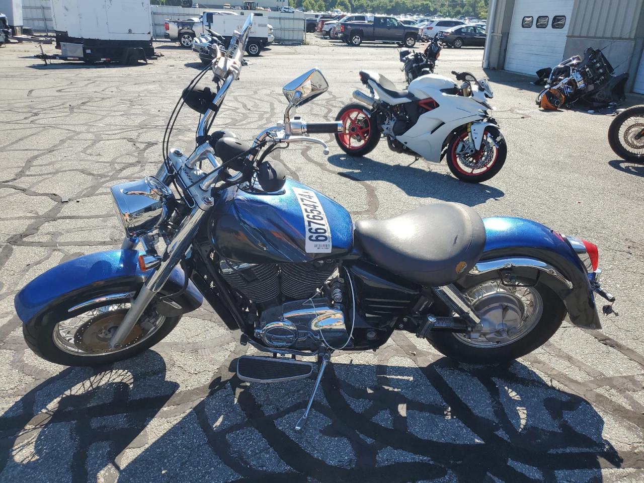 Lot #3050434910 1998 HONDA VT1100 C3