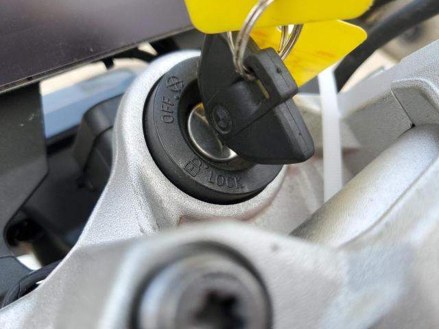 2020 BMW F 900 R WB10K130XLZ691143