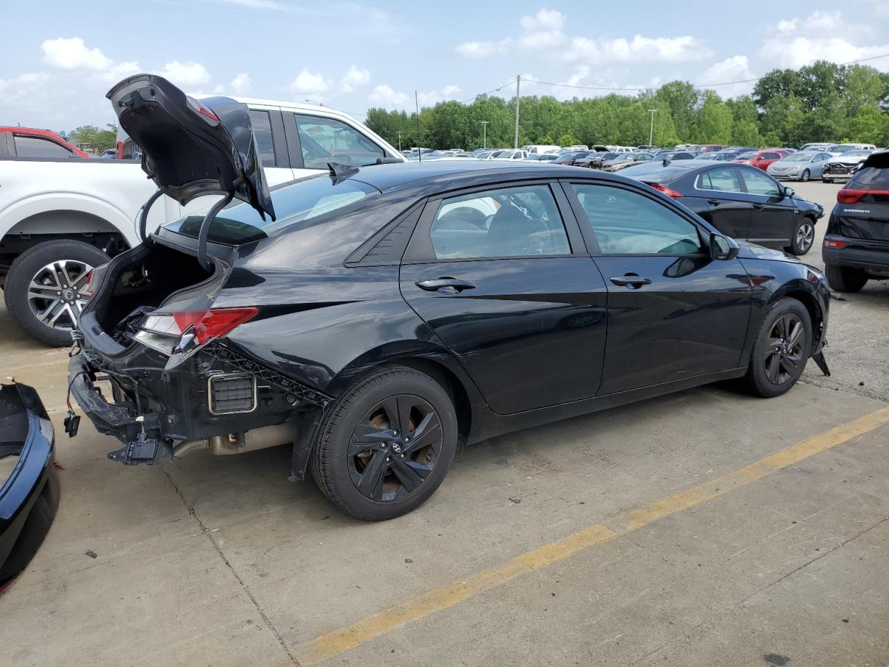 Lot #2756542745 2021 HYUNDAI ELANTRA SE