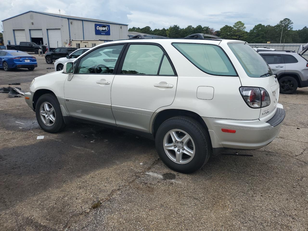 Lot #2858028910 2001 LEXUS RX 300