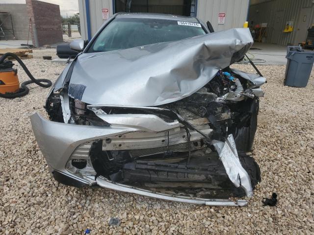 VIN 4T1B11HK9JU643907 2018 Toyota Camry, L no.5