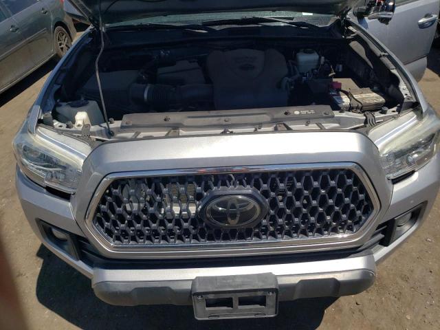 VIN 3TMDZ5BN0JM050456 2018 Toyota Tacoma, Double Cab no.11