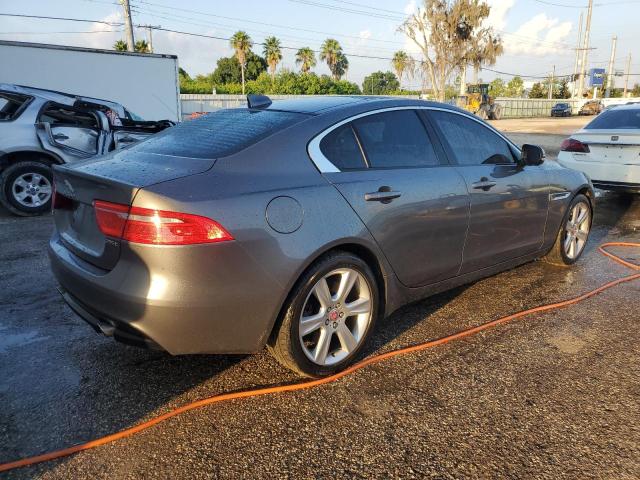 VIN SAJAD4FX2JCP28201 2018 Jaguar XE, Premium no.3