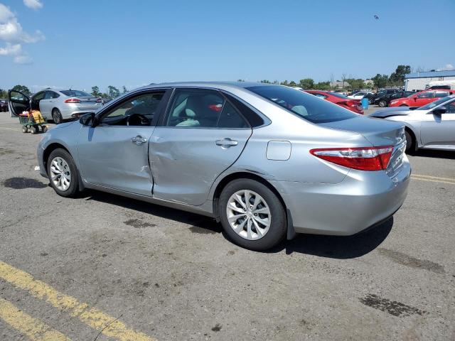 VIN 4T4BF1FK4FR450680 2015 Toyota Camry, LE no.2