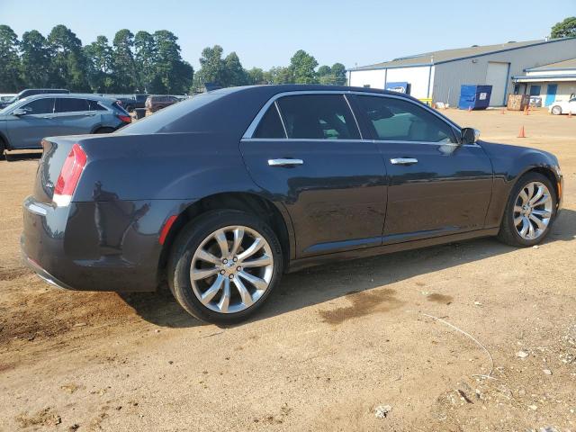 VIN 2C3CCAEG6JH194082 2018 Chrysler 300, Limited no.3