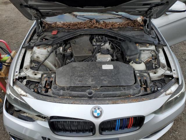 VIN WBA8E5G50GNT41329 2016 BMW 3 Series, 320 XI no.11