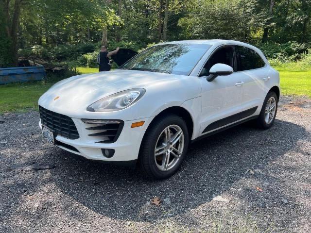 VIN WP1AB2A5XGLB56414 2016 Porsche Macan, S no.2