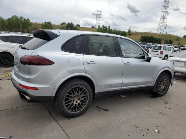 VIN WP1AA2A27HKA88346 2017 Porsche Cayenne no.3