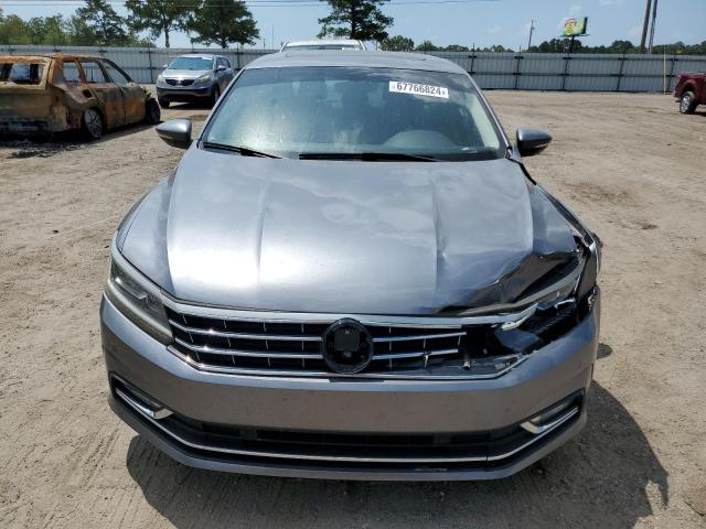 2018 VOLKSWAGEN PASSAT SE - 1VWBA7A33JC017623