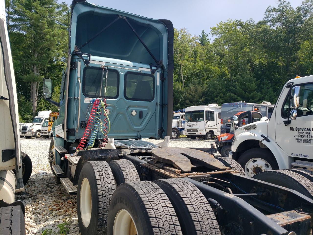 Lot #3024470538 2021 FREIGHTLINER CASCADIA 1