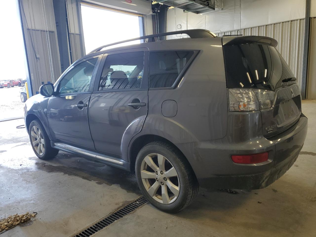 Lot #2829298898 2010 MITSUBISHI OUTLANDER