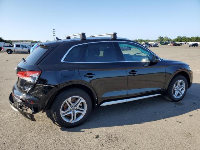 VIN WA1ANAFY0K2021831 2019 Audi Q5, Premium no.3