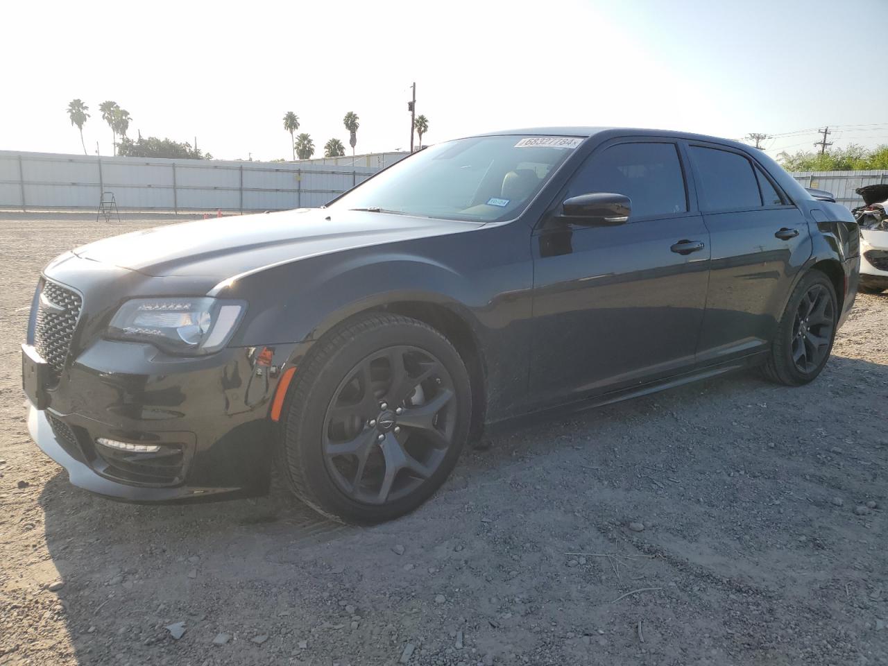  Salvage Chrysler 300