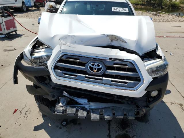 VIN 5TFEZ5CN4HX024420 2017 Toyota Tacoma, Double Cab no.11