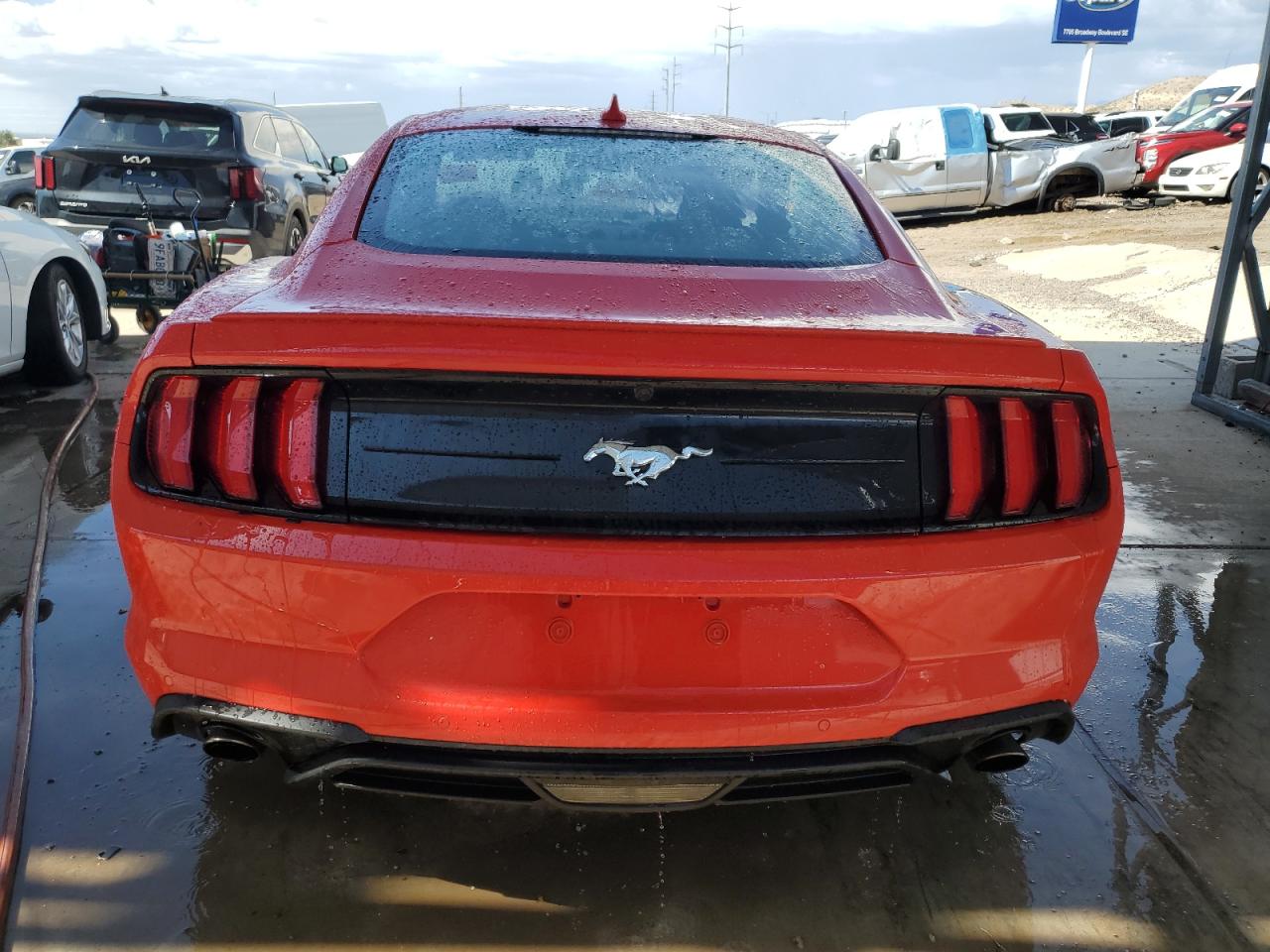 Lot #2811278342 2023 FORD MUSTANG