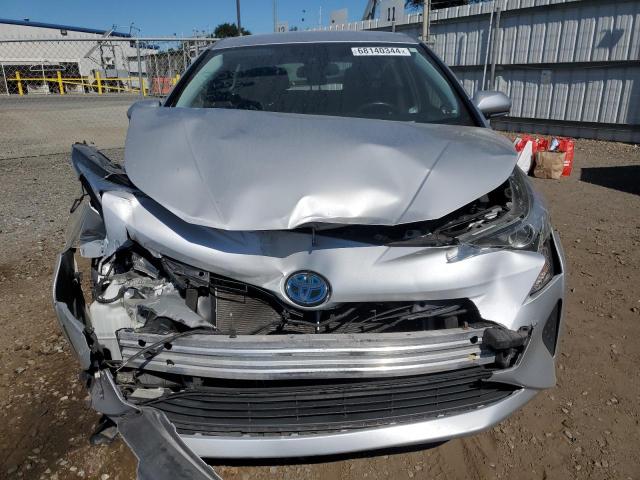 VIN JTDKARFU0J3063555 2018 Toyota Prius no.5