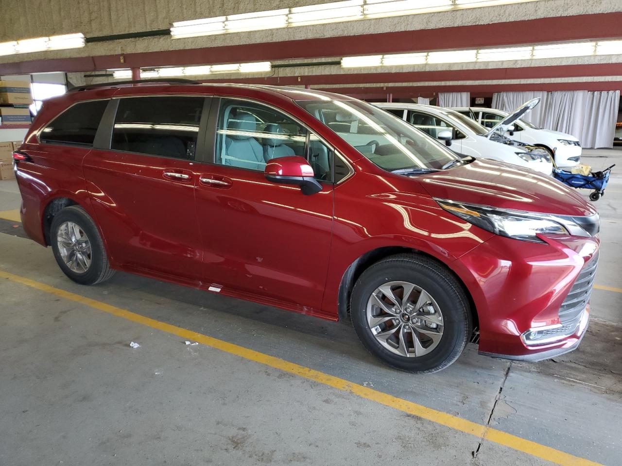 Lot #2938222499 2024 TOYOTA SIENNA XLE