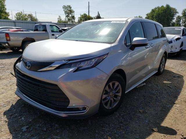 2022 TOYOTA SIENNA XLE #2993954309