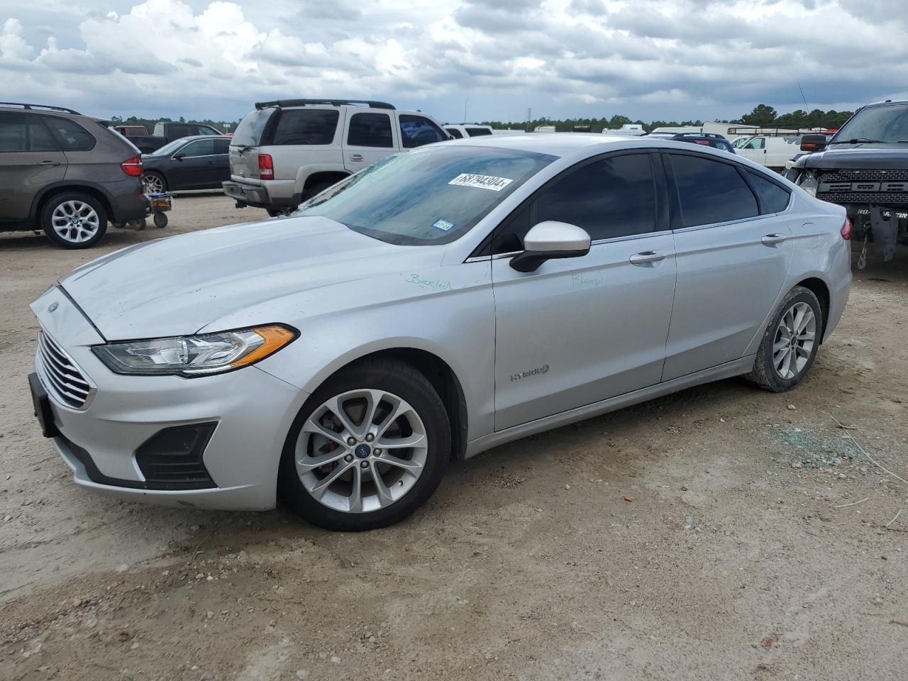 Ford Fusion 2019 SE Hybrid