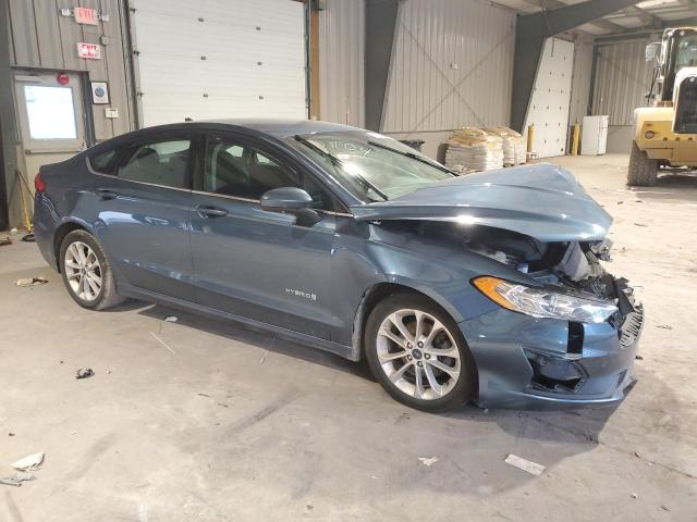 VIN 3FA6P0LU0KR102704 2019 Ford Fusion, SE no.4