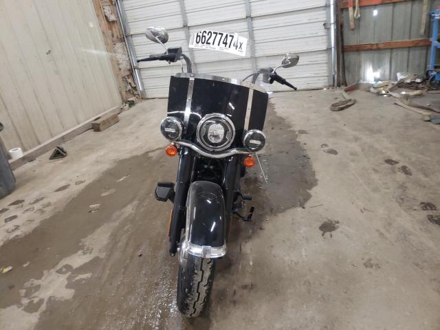 2018 HARLEY-DAVIDSON FLHCS HERI 1HD1YBK15JC084944