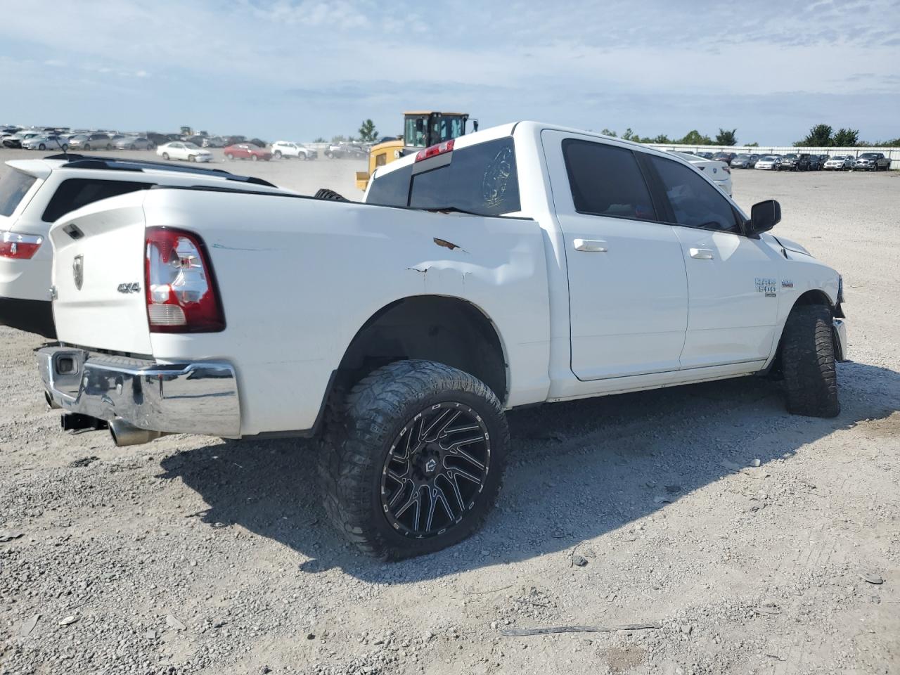 Lot #2751316116 2019 RAM 1500 CLASS