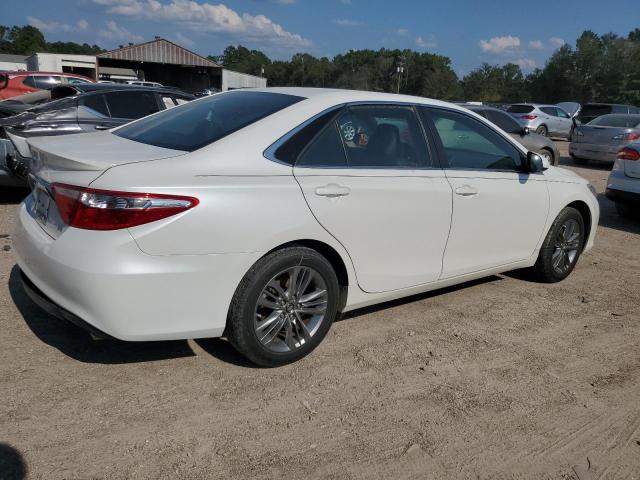 VIN 4T1BF1FK0HU445537 2017 Toyota Camry, LE no.3