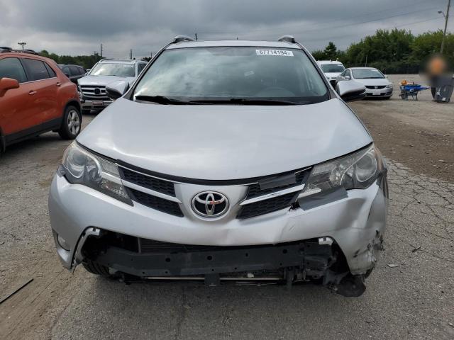 2015 TOYOTA RAV4 XLE - JTMRFREV1FD112936